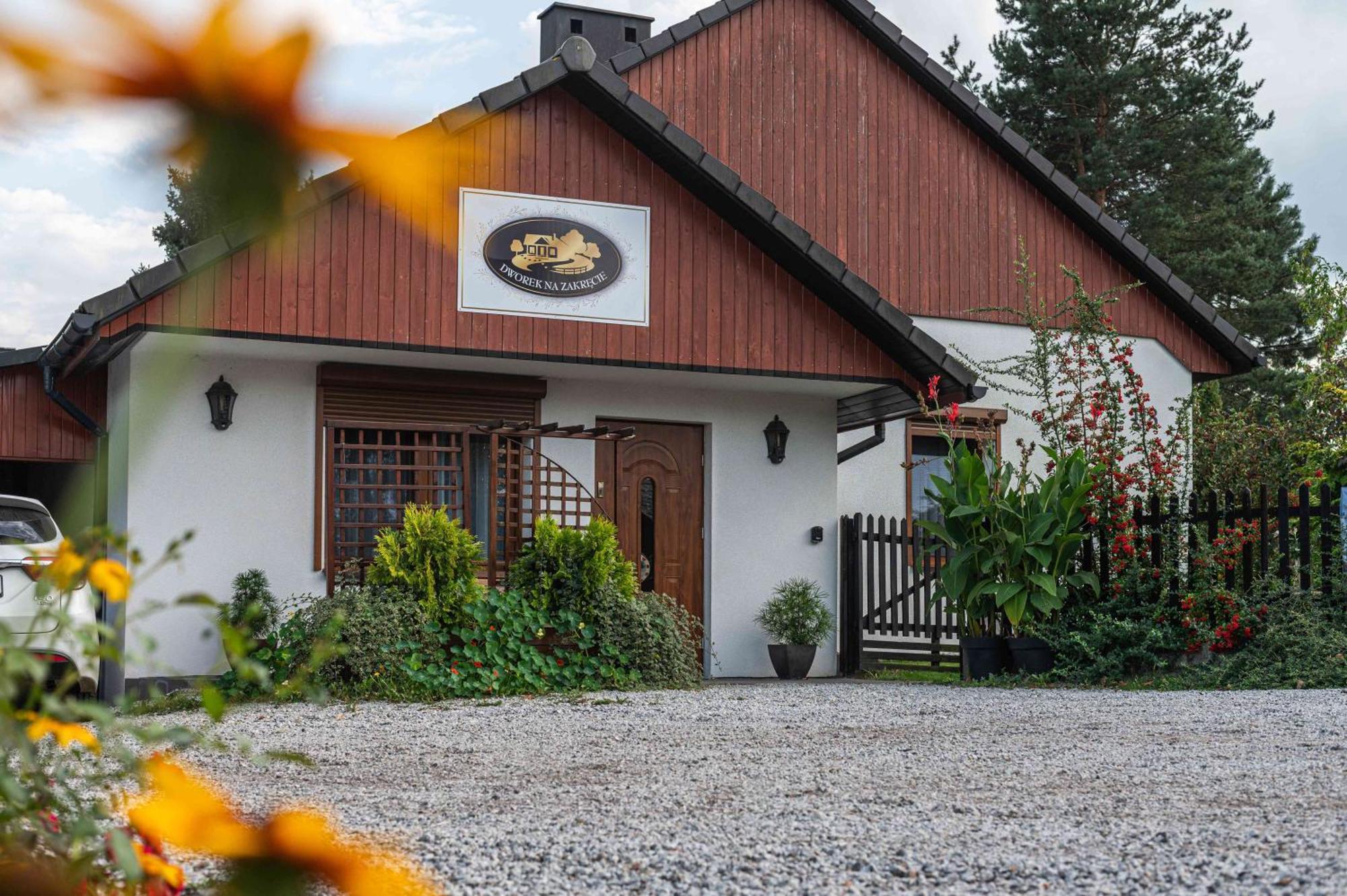 Dworek Na Zakrecie - Noclegi Zator Bagian luar foto
